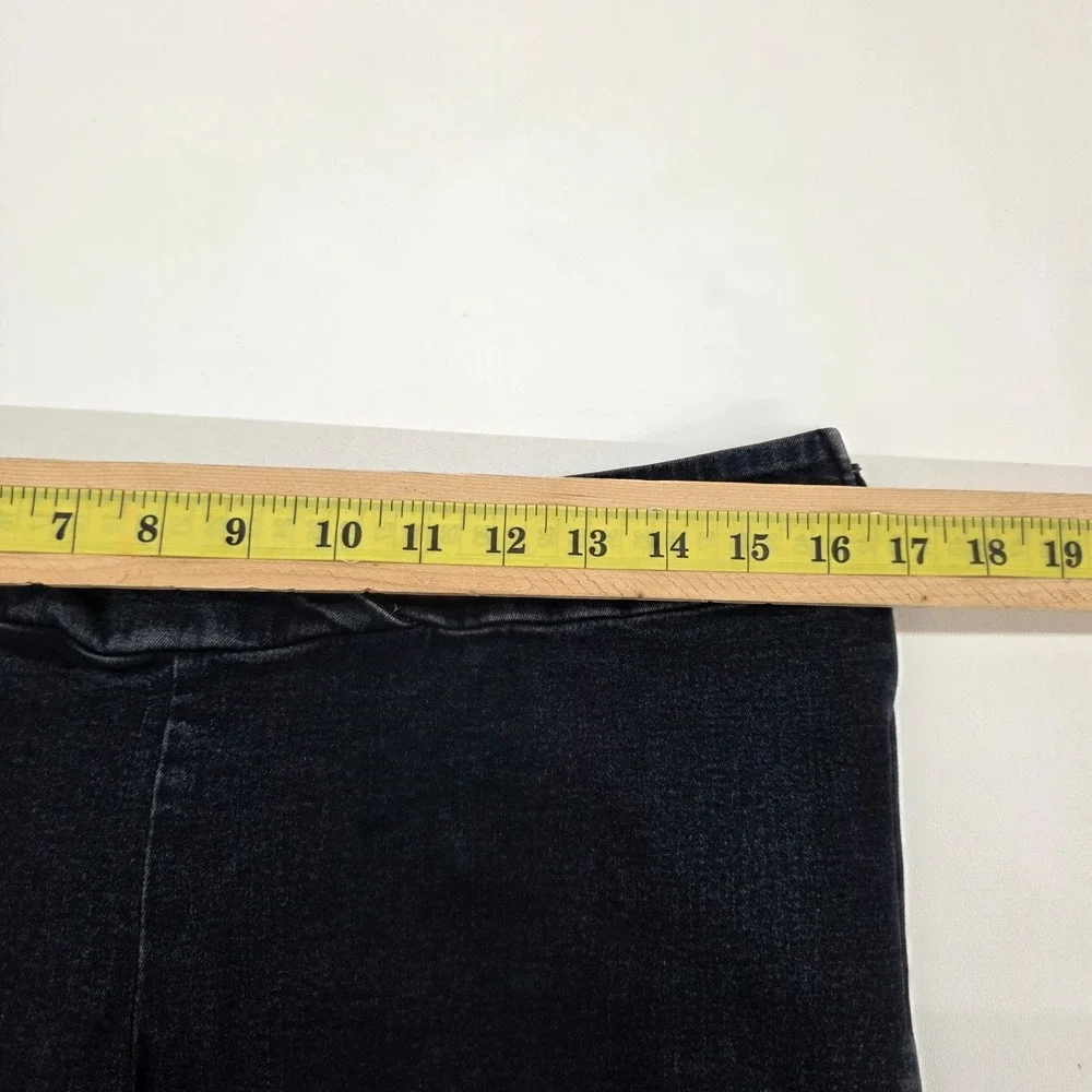 Tommy Hilfiger details 98%